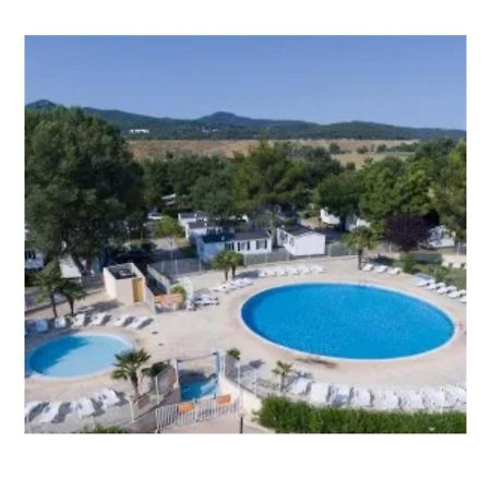 Le Domaine Des Iscles Hotell La Roque-d'Antheron Eksteriør bilde